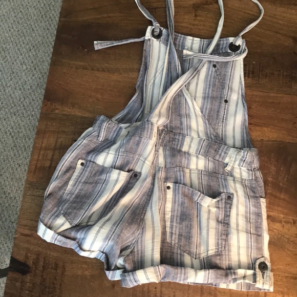 Free People blue linen overall shorts - Picture 2 of 3